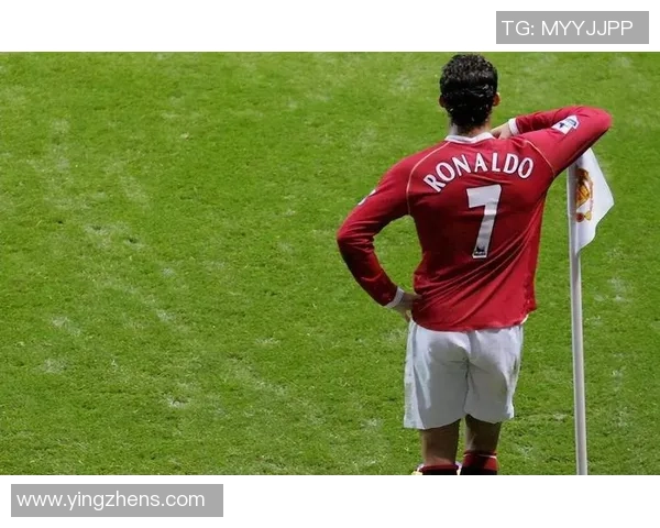 巅峰时期世界足坛巨星风采与辉煌成就全面回顾